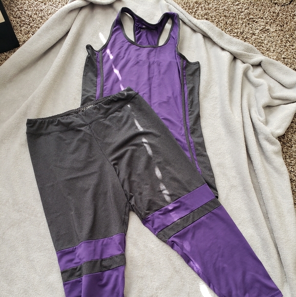 Workout Gear - Picture 3 of 5